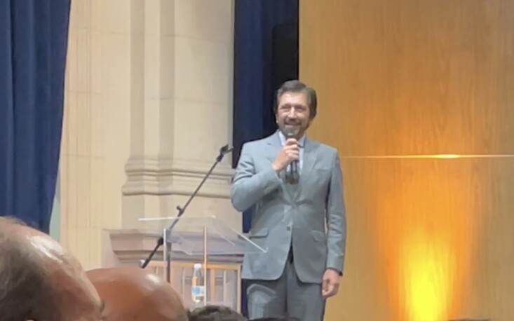 69177c5fb5df1-nunes O prefeito Ricardo Nunes destacou, também, o exemplo de casal que o homenageado sempre foi ao lado da companheira Ruth (Imagem: Joana Santana)