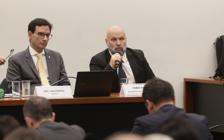 6a047b85dccc1-0u1a0454 Emendas propõem a centralidade dos acordos coletivos e a possibilidade de adaptação das regras conforme as especificidades de cada setor