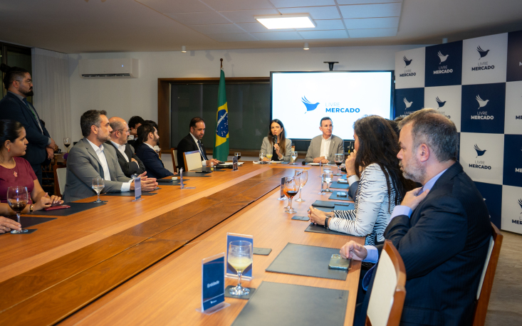 Deputada Any Ortiz (PP/RS), presidente da Comissão Especial do Simples e também da Frente Parlamentar da Mulher Empreendedora, e o deputado Jorge Goetten (Rep/SC). (Foto: Renato Luiz/FecomercioSP)